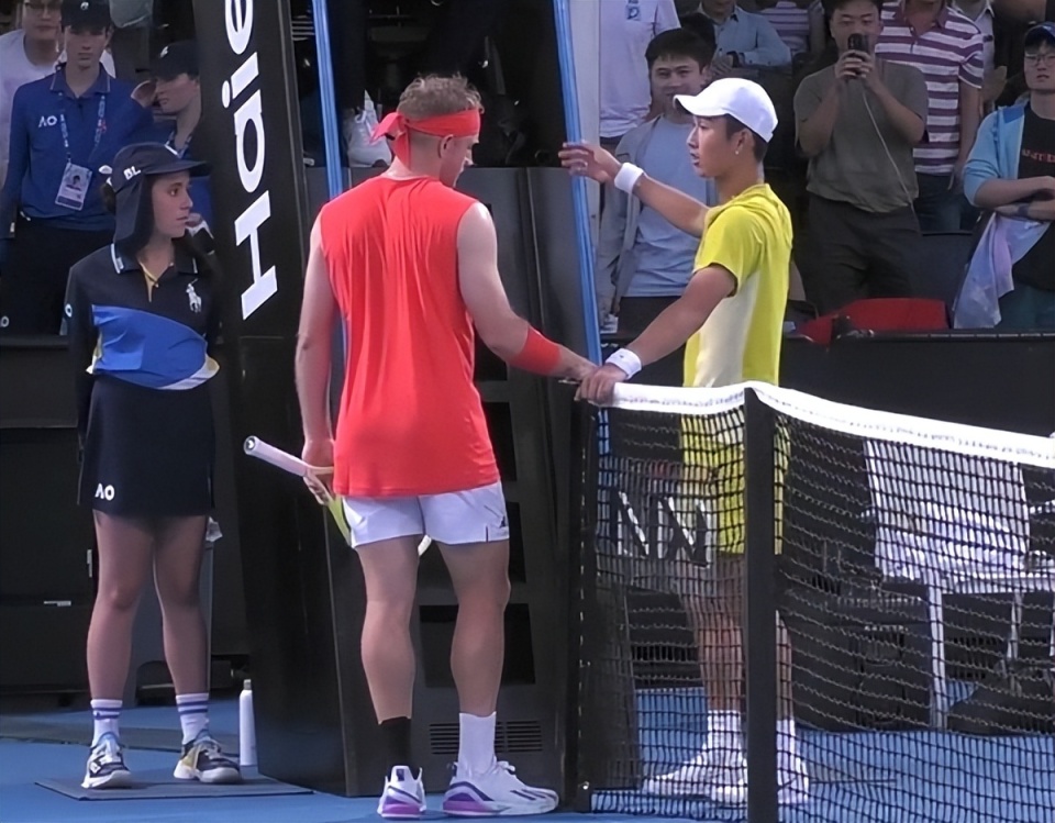 开云体育最新网址-穆雷焦点对战，阿扎伦卡与60激战G2分钟，出色发挥胜负难料！-开云体育最新网址